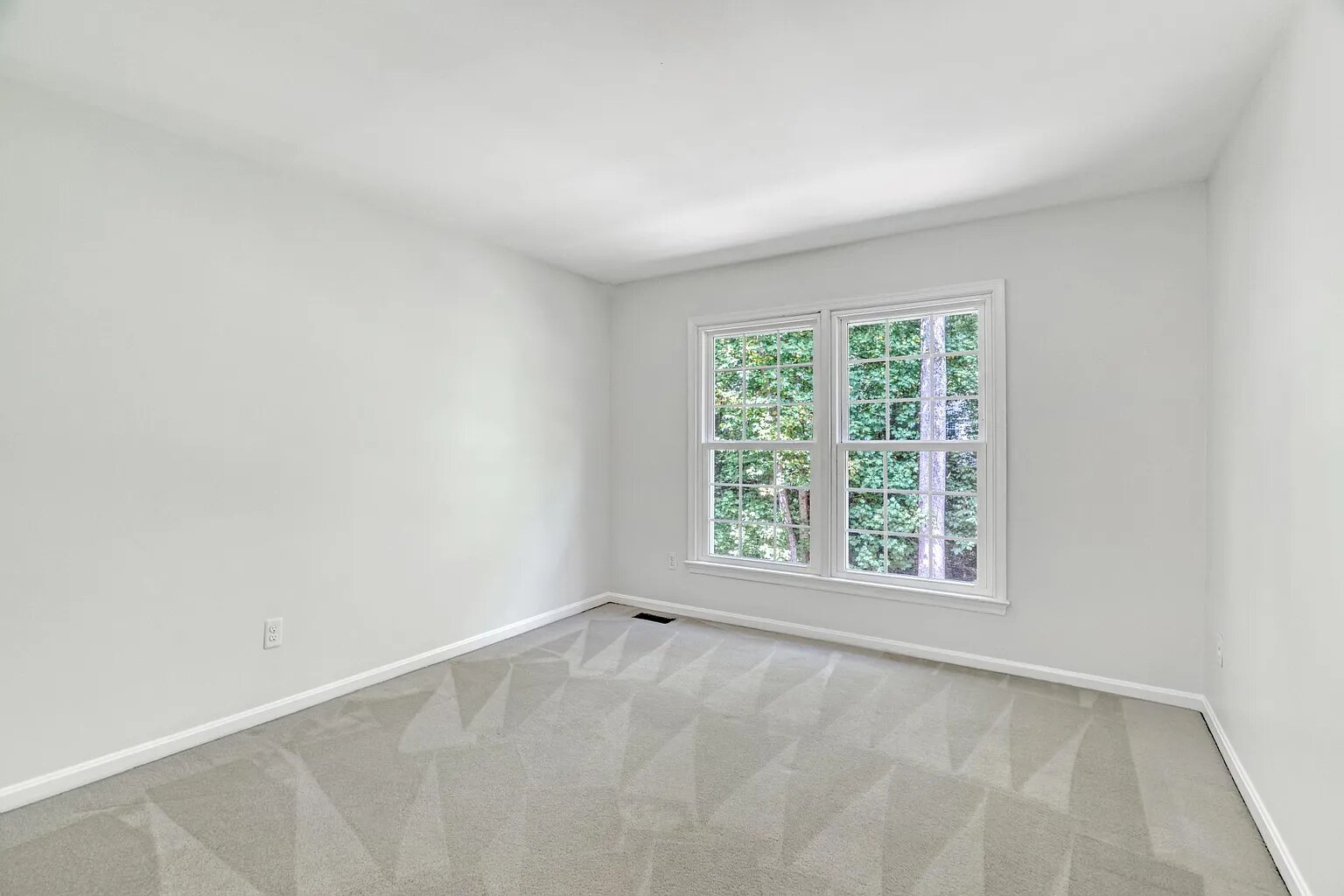 Building Photo - 11896 Fawn Ridge Ln