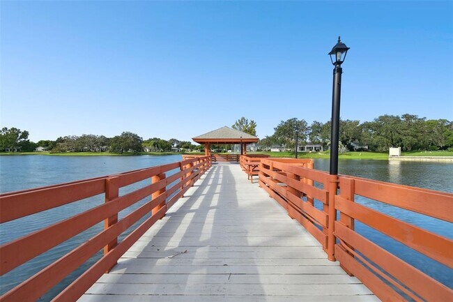 Building Photo - 11110 Carriage Hill Dr