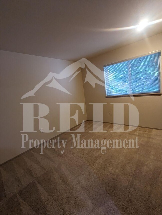 Building Photo - 12949 Granite Ln NW