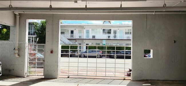 Building Photo - 7601 Dickens Ave