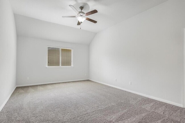 Building Photo - 3741 Bainbridge St