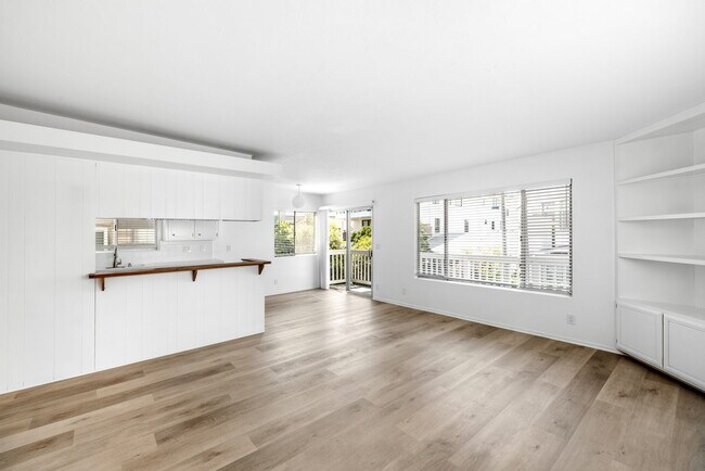 Building Photo - 464 28th St