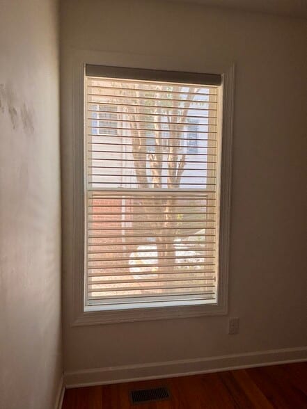 Building Photo - 620 Massey Ave