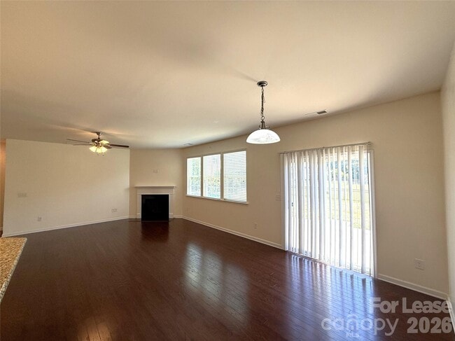 Building Photo - 6911 Agnew Dr