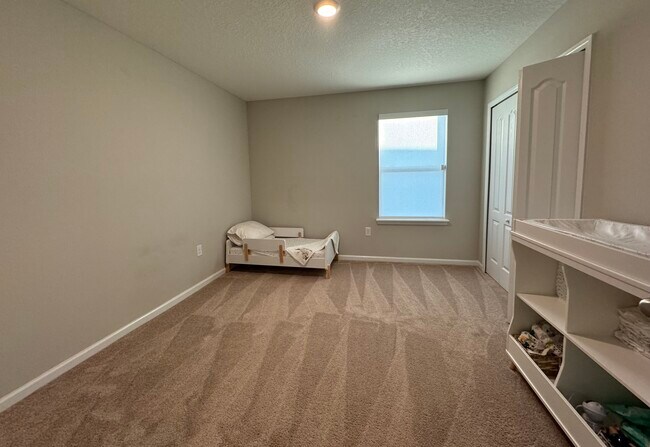 Building Photo - 8056 Island Fox Rd