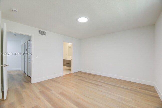 Building Photo - 2143 Hacienda Terrace