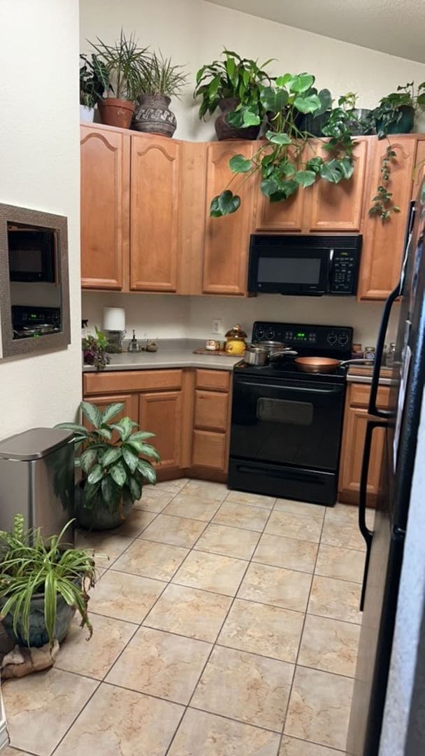 Building Photo - 2133 Krisron Rd