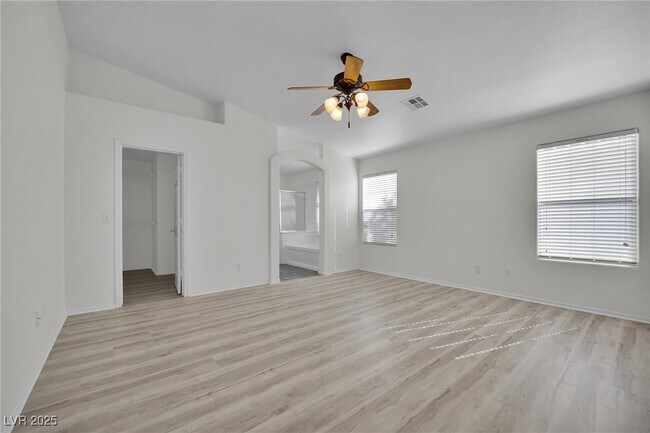 Building Photo - 1542 Misty Sky Dr