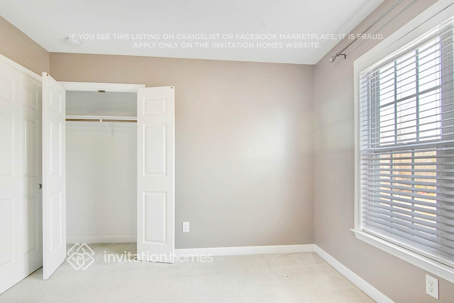 Building Photo - 100 White Cap Ln