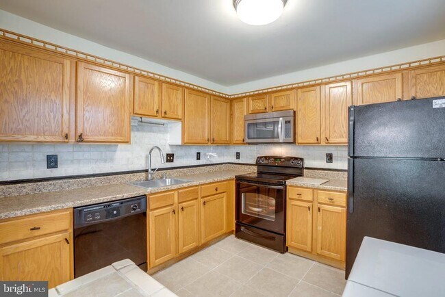Building Photo - 11180 Rienzi Pl