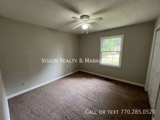 Building Photo - 55 S Greenwood Dr