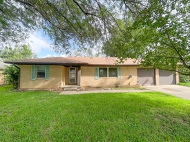 Building Photo - 110 E San Benito Dr
