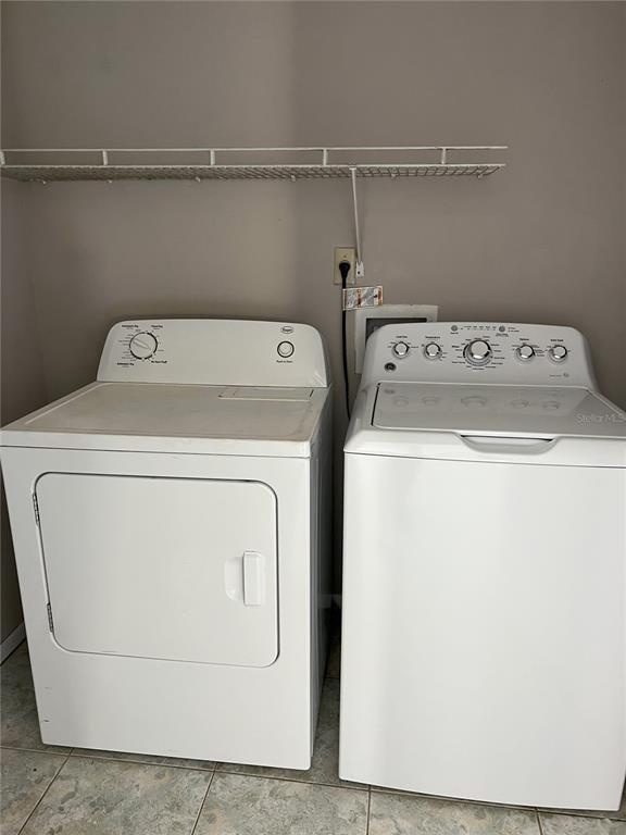 Building Photo - 12736 Newfield Dr