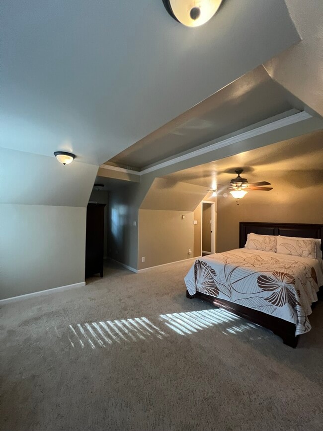 Building Photo - 860 Gardner St