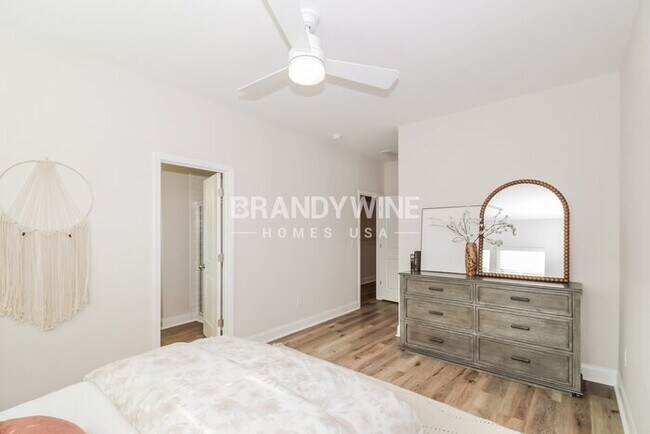 Building Photo - 1088 Wildflower Dr