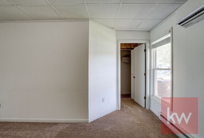 Building Photo - 314 Wilson Ave