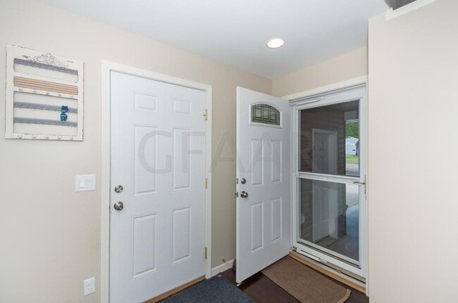 Building Photo - Awesome 5 Bedroom, 3 Bathroom Single Family Home for Rent in EGF