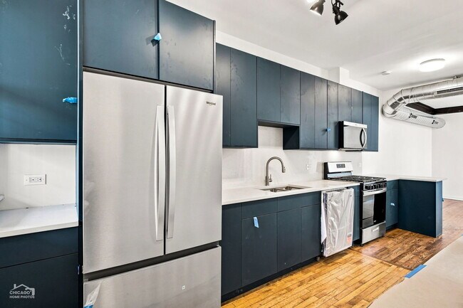 Building Photo - 5402 S Woodlawn Ave