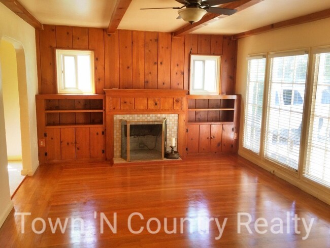 Building Photo - Charming 2BR in the heart of King City!