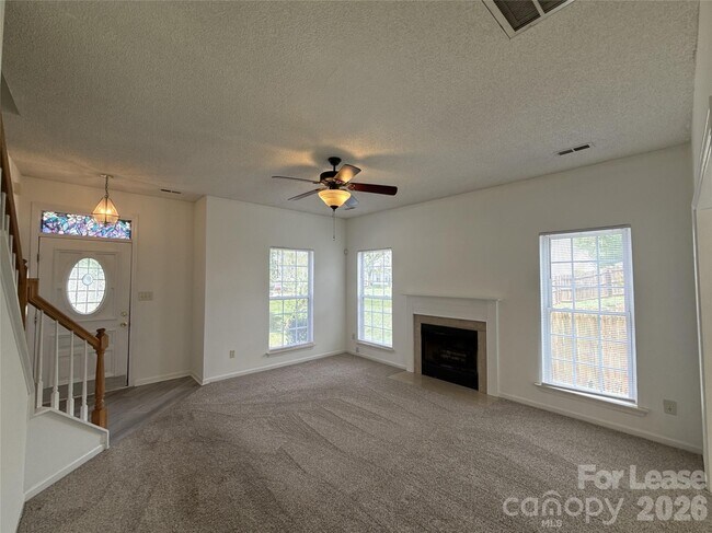 Building Photo - 10218 Ridgewell Ct