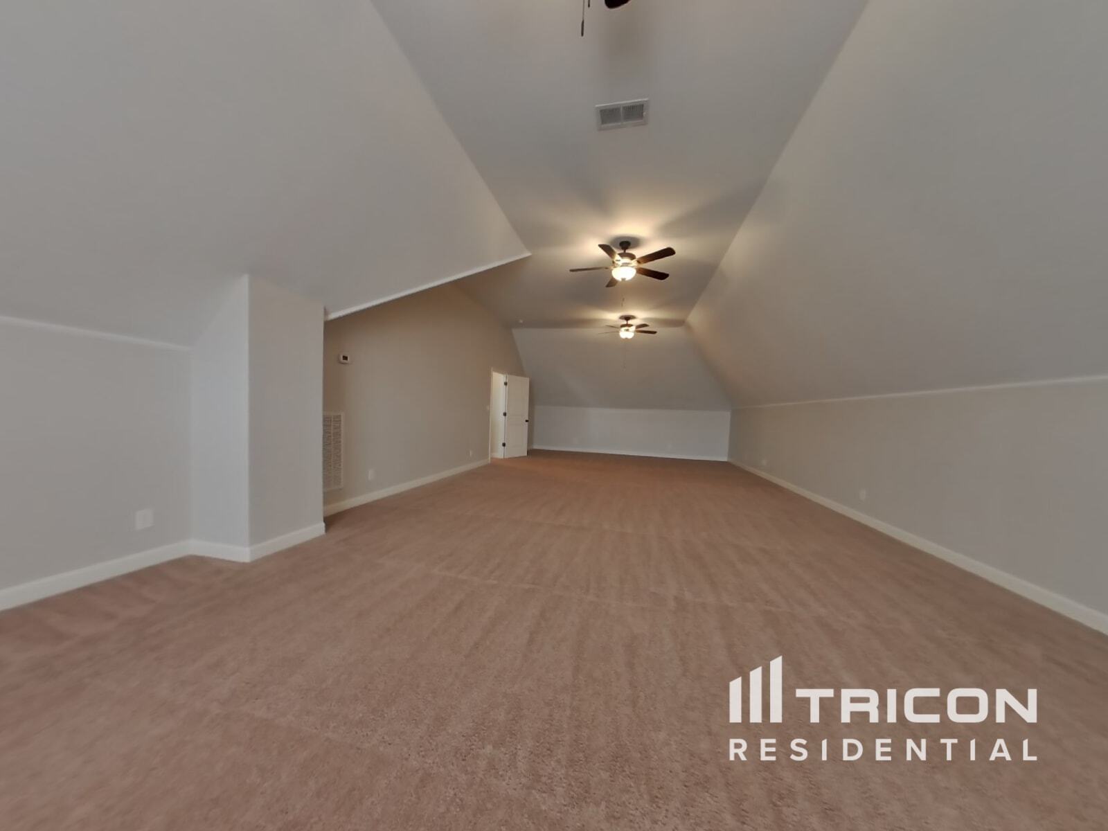 Building Photo - 3125 Hidden Creek Dr
