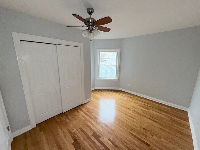 Building Photo - 4204 N Melvina Ave