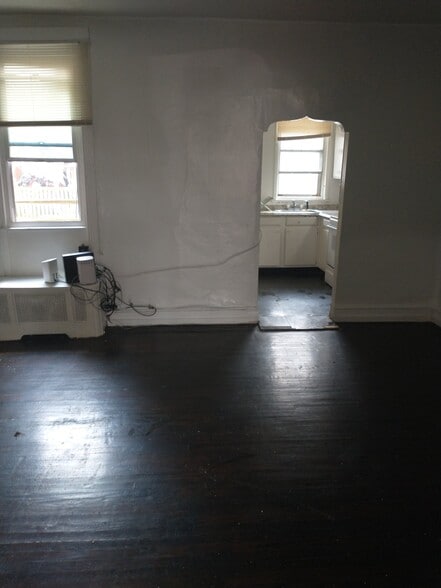 Building Photo - 874 Granite St