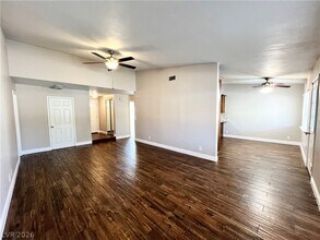 Building Photo - 6446 Meadowlark Ln