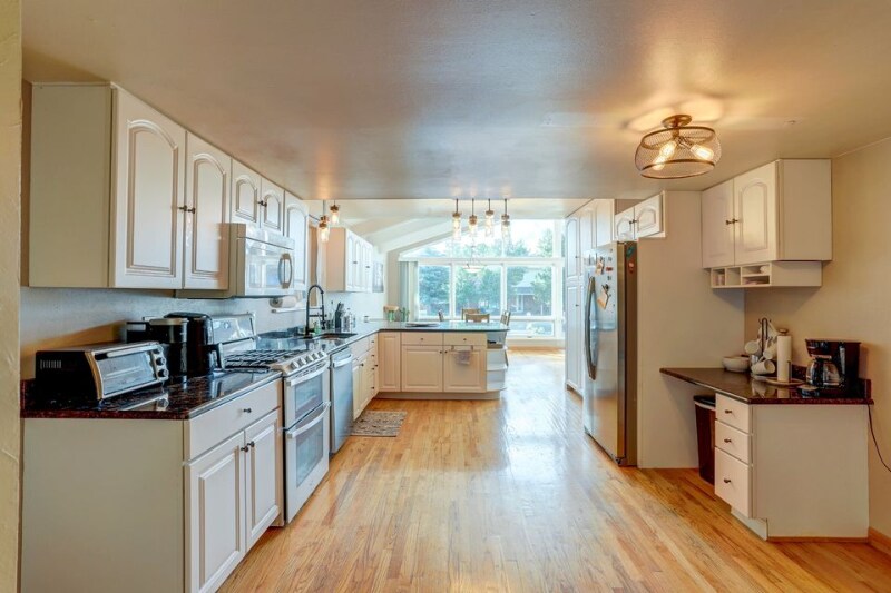 Building Photo - 2403 S Lima Way