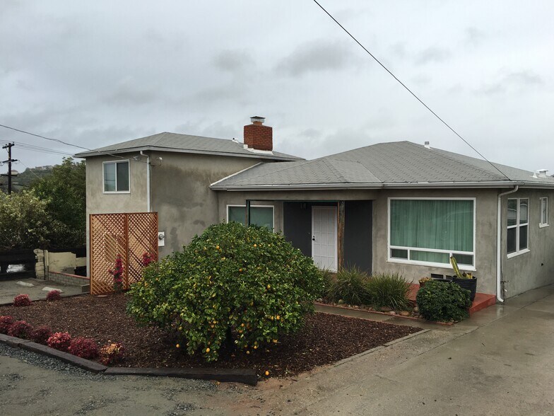 Building Photo - 3281 Vista Avenue