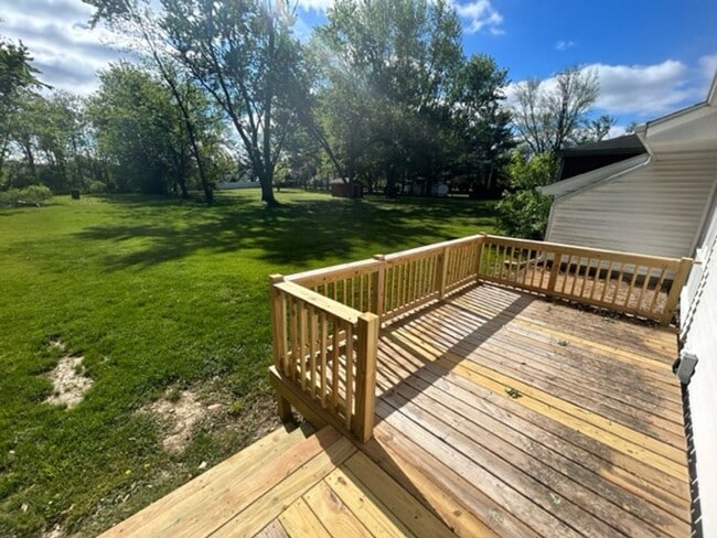 Building Photo - 3 Bedroom Home in Valpo