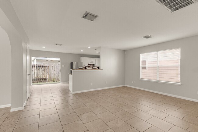 Building Photo - 8818 Iron Springs Dr