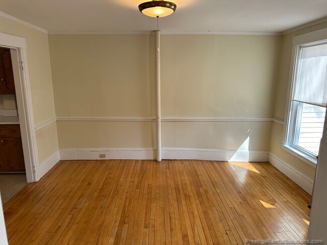 Building Photo - 137 Merriam Ave