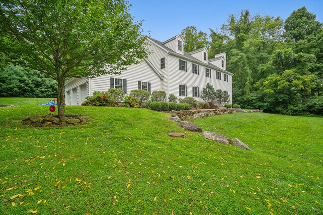 Primary Photo - 150 Hillside Rd
