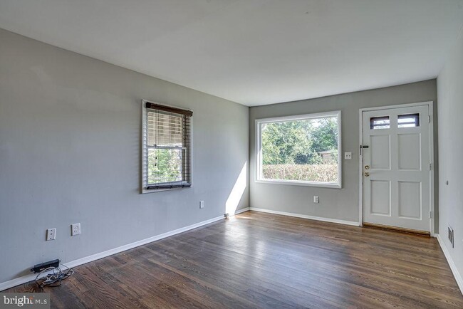 Building Photo - 7713 Lunceford Ln