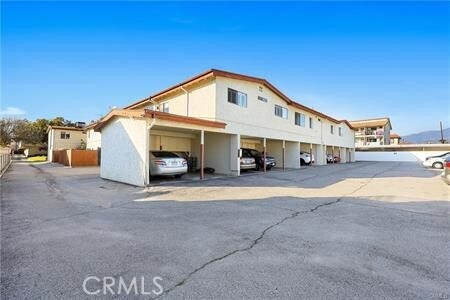 Building Photo - 738 S Chapel Ave