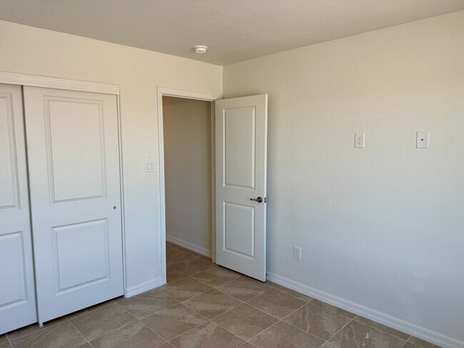 Building Photo - Brand New home in Wellton - 3 Bedrooms 2 Bath