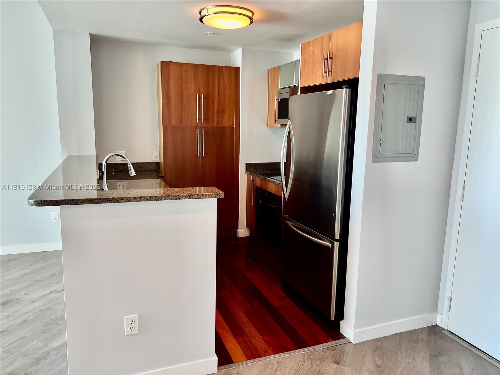 Building Photo - 300 S Biscayne Blvd