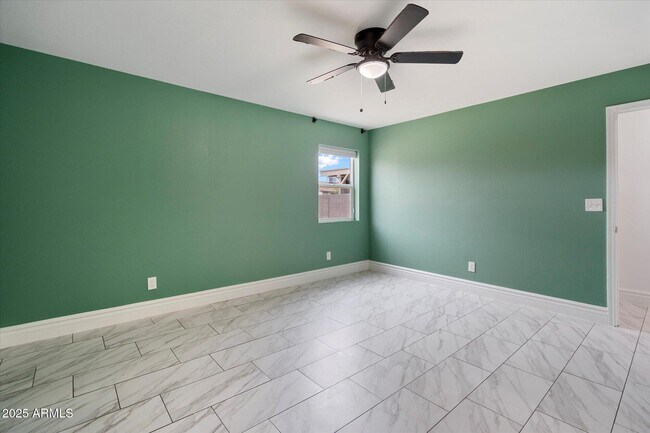 Building Photo - 1217 S 12th Ave