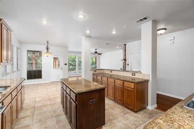 Building Photo - 1804 Camberton Dr