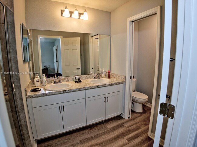 Building Photo - 3014 Fieldwood Cir