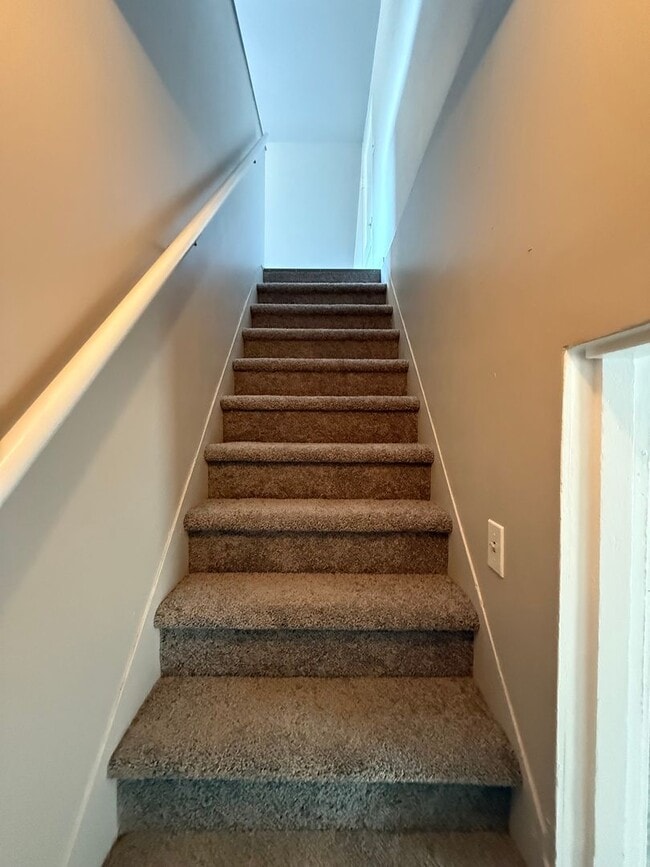 Building Photo - 3ba 1ba in Hoquiam