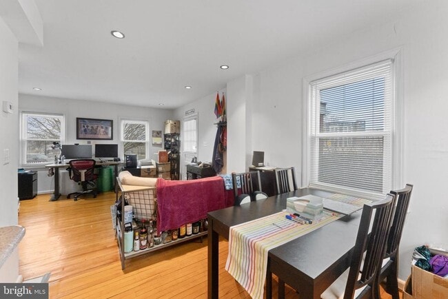 Building Photo - 5816 N Kings Hwy