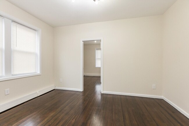 Building Photo - 47 Watson Ave