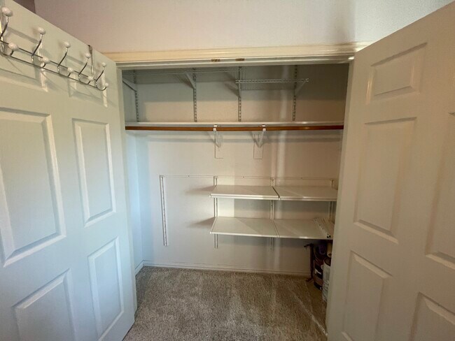 Furnished Room - 328 Auburn Way