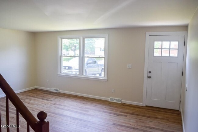 Building Photo - 37 Swayze Dr