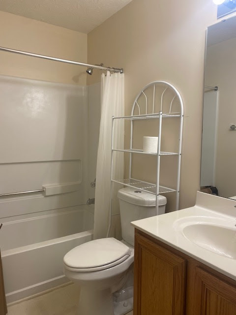 Bathroom 2 - 7307 Chatham Ct