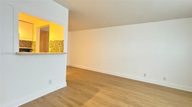 Building Photo - 62 Andover C