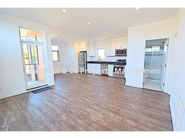 Building Photo - PENDING! 1 YR OLD COZY ADU 2BR/1BA HOUSE, ...