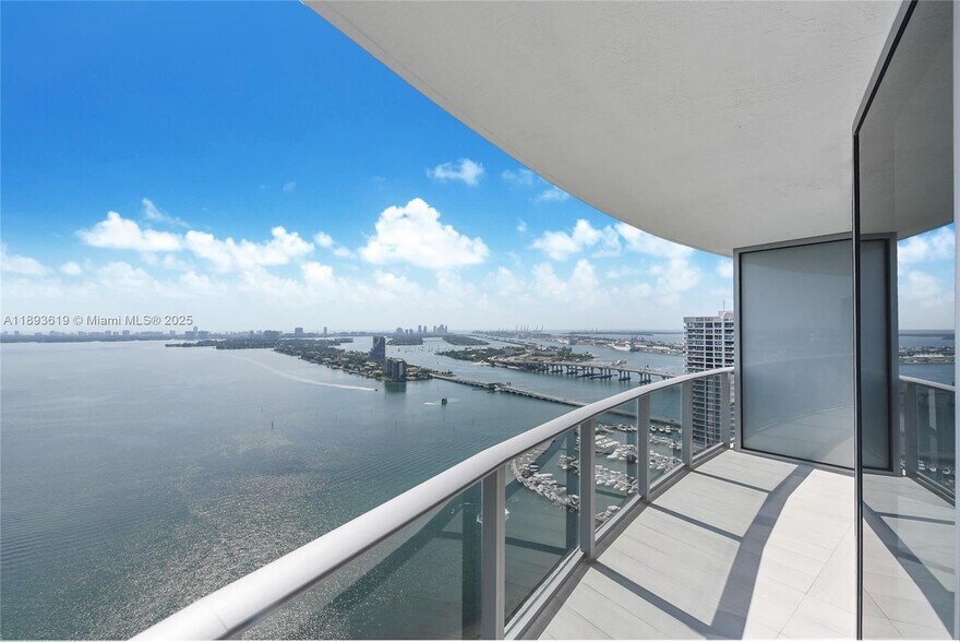 Building Photo - 488 NE 18th St